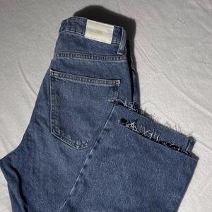 ZARA Women’s Jeans Size 6 Premium Denim Collection  Raw Hem Medium Wash